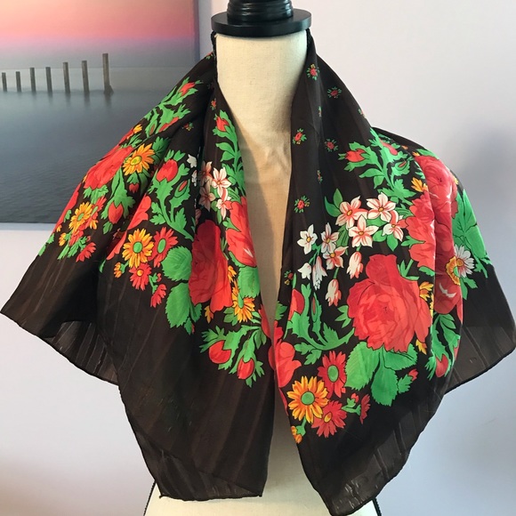 Valentini Italian Scarf Brown and Red Floral Print - Picture 7 of 8